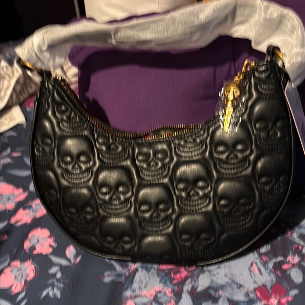 Betsey Johnson Black Skull Shoulder Bag